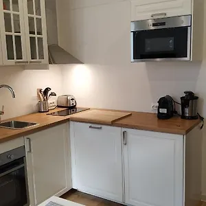 https://studio-neuf-climatise-tout-equipe-toulon.fr-provencehotel.com